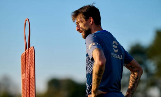 Inter Milan chia tay Acerbi, mở lối cho tương lai hàng thủ