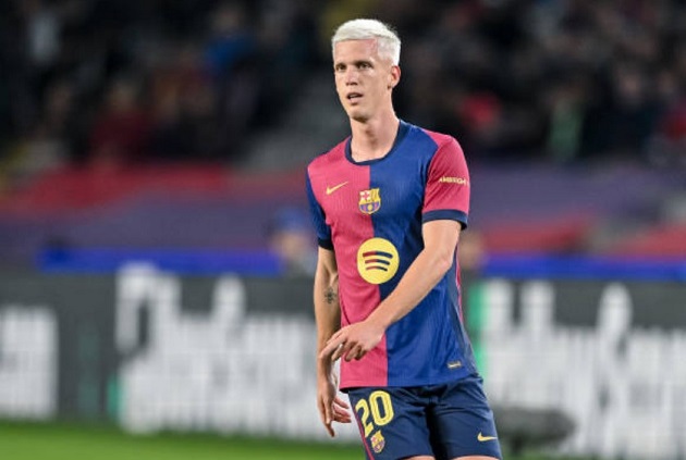 Olmo 'tròn mắt' với 2 ngọc quý 16 tuổi của Barcelona