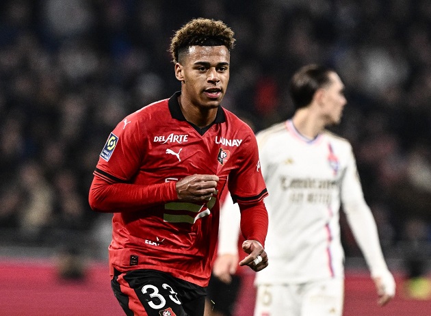 Ảnh bài viết Arsenal vượt mặt Man Utd trong cuộc đua giành sao mai Ligue I