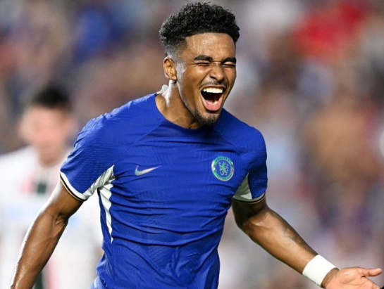 NÓNG! Chelsea bán sao trẻ, bỏ túi gần 40 triệu bảng