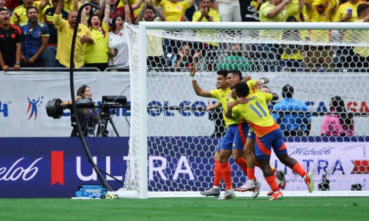 James Rodriguez lên tiếng, Colombia thắng sít sao Paraguay ngày ra quân