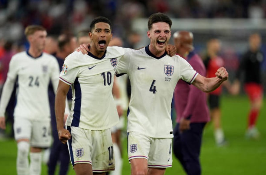 "Siêu phẩm" Arsenal xuất sắc ngang Bellingham ở trận Slovakia