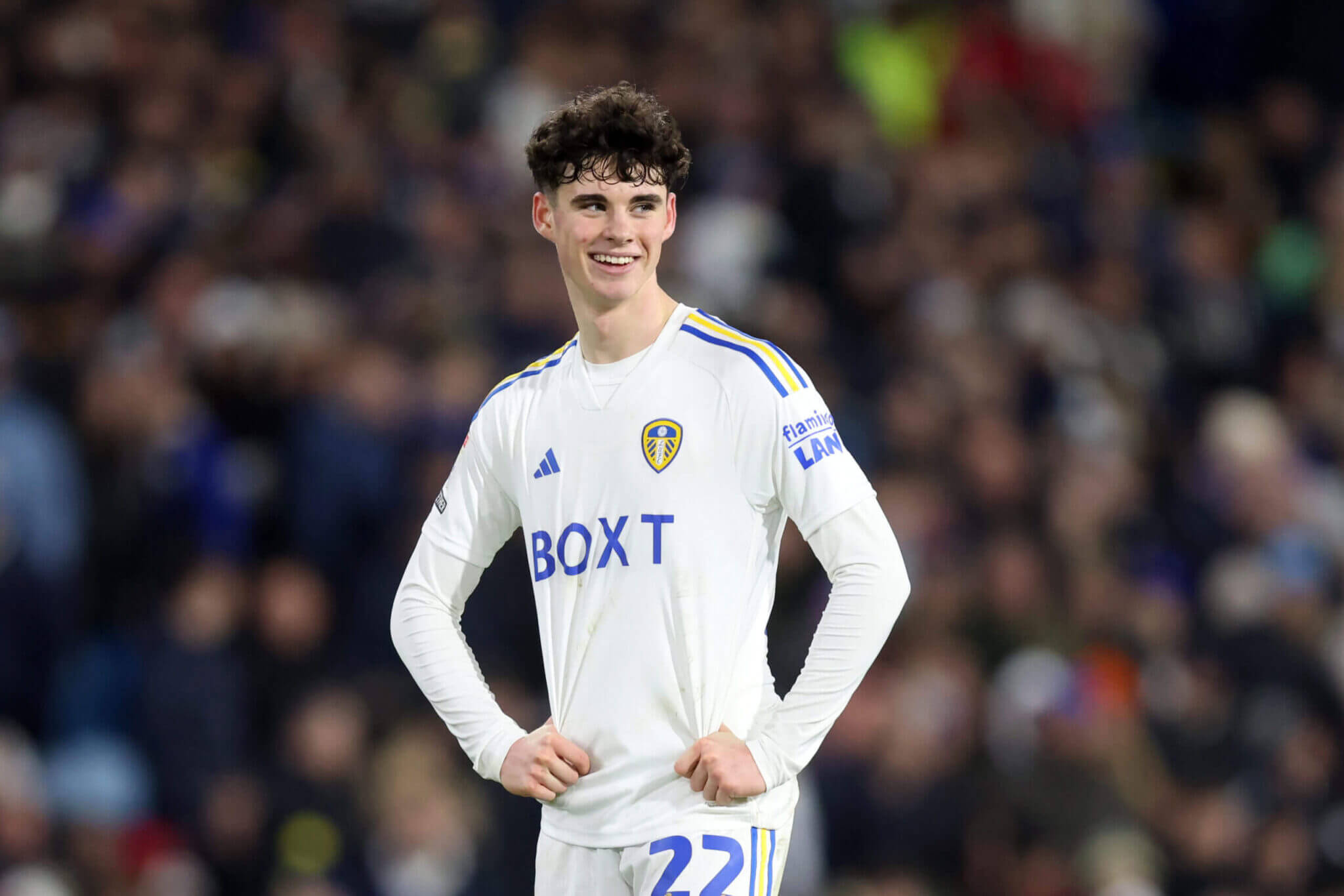 NÓNG! Tottenham kiểm tra y tế Archie Gray, giá 40 triệu bảng