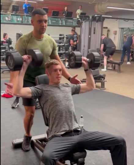 Ảnh bài viết 48 giờ sau thất bại ở EURO, Palmer trở lại tập luyện