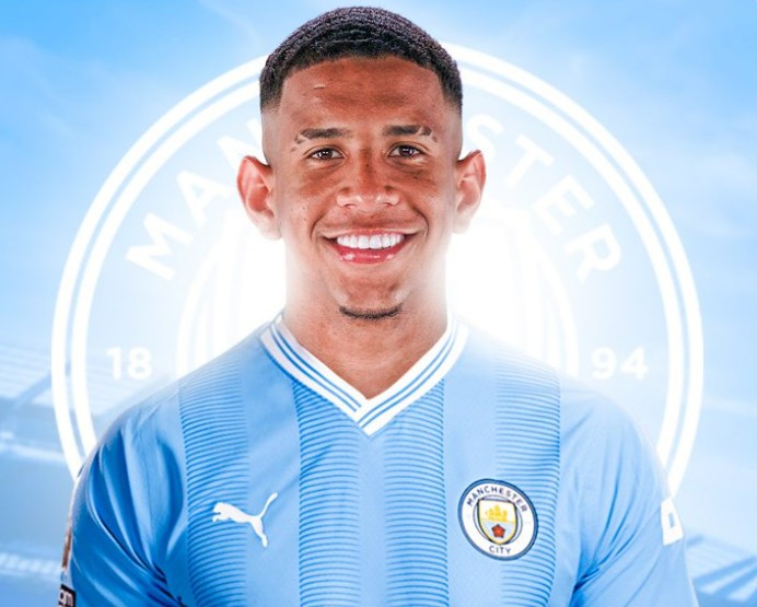 Ảnh bài viết NÓNG! Man City công bố tân binh Savio vào tuần tới