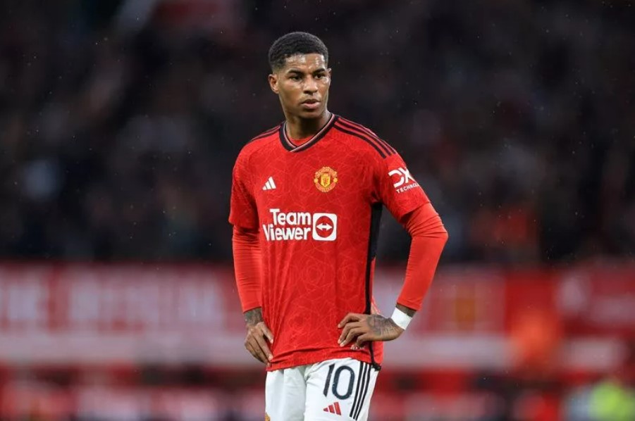 Mùa giải chưa bắt đầu, Marcus Rashford đã nhận hung tin