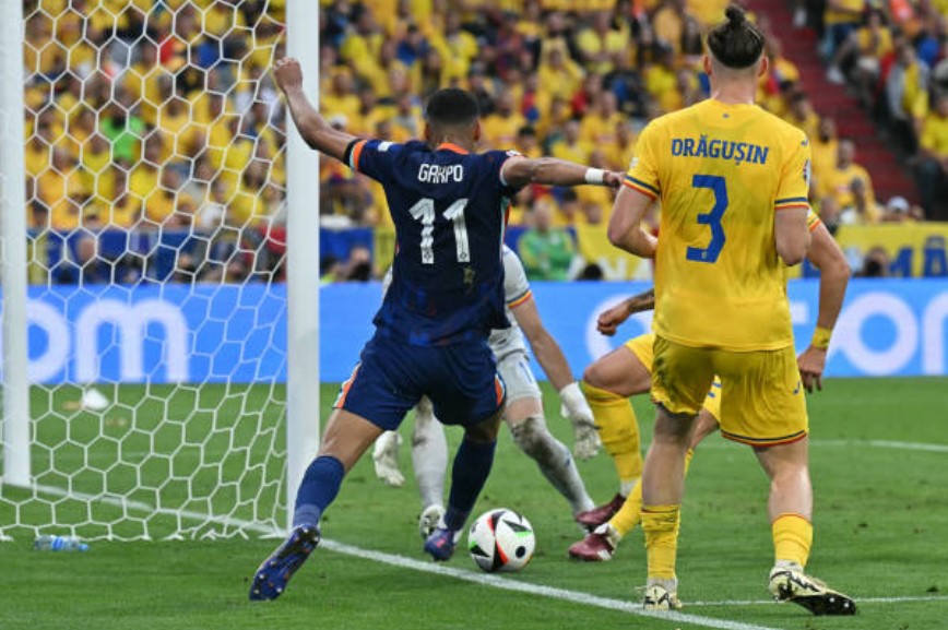 Ảnh bài viết Nỗ lực tận cùng, Gakpo ghi điểm 10 tuyệt đối với Koeman