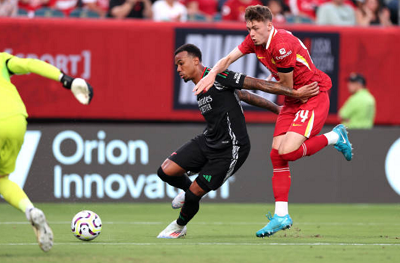 Ảnh bài viết Gabriel Magalhaes gánh hàng thủ trong ngày Calafiori ngồi ngoài