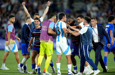 Ảnh bài viết Thua đau, Argentina lao vào ăn thua đủ với người Pháp