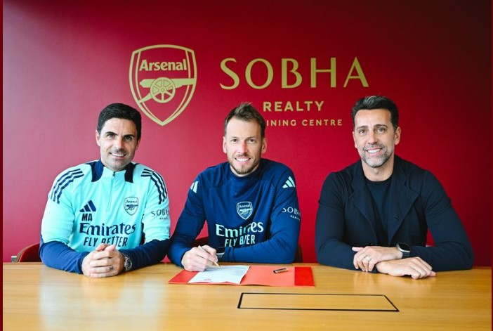 Ảnh bài viết CHÍNH THỨC! Arsenal chiêu mộ thành công thủ thành Neto