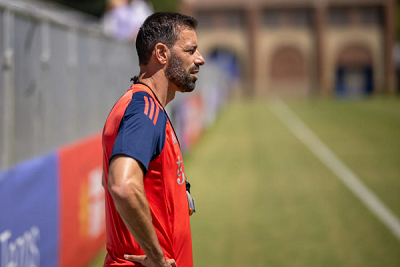 Ảnh bài viết Học trò hé lộ góc chuyên môn mới của Ruud van Nistelrooy