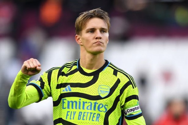 Ảnh bài viết Odegaard chấn thương, cờ tới tay kỷ lục gia Premier League?