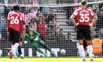 2 phút 31 giây chứng kiến Man Utd 'chết đi sống lại' 