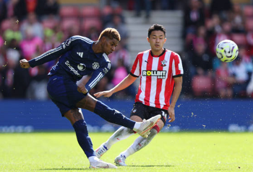 Peter Crouch: Không có hy vọng top 4 cho Man Utd