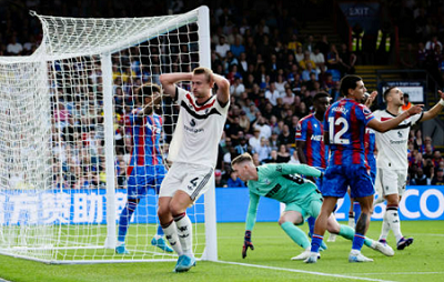 Ảnh bài viết Trung vệ Man Utd dứt điểm trúng đích nhiều hơn cả tiền đạo