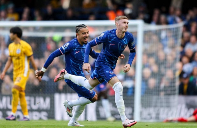 Brighton tự hủy khi chọn đôi công với Chelsea