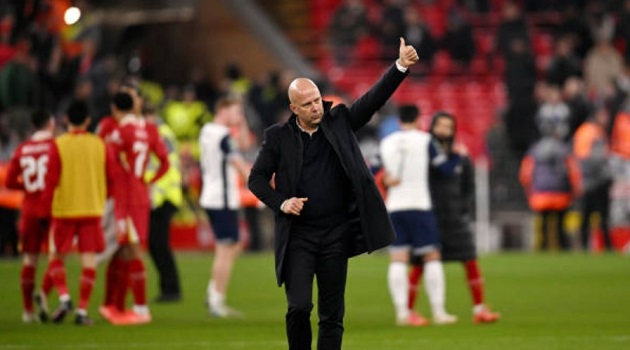 Liverpool thắng tưng bừng 4-0, Arne Slot ca ngợi Anfield tiếp lửa