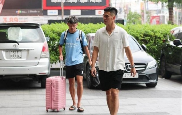 Điểm tin bóng đá Việt Nam ngày 11/3: Tiến Linh tập tễnh hội quân; Hoàng Đức nhận thưởng 1 tỷ đồng