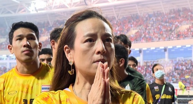Madam Pang thừa nhận sai lầm với bóng đá Thái Lan