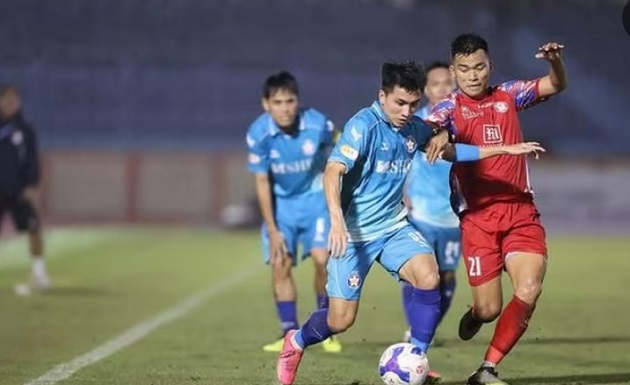 Các đội bóng V.League khốn đốn vì 'bão' chấn thương