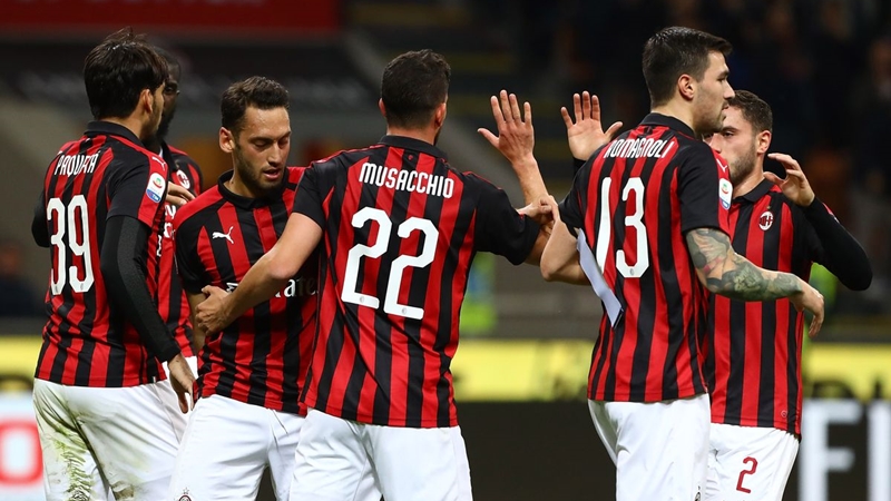 Hé lộ: Các cầu thủ AC Milan đi Bar sau trận thua Torino, Gattuso sôi sục - Bóng Đá