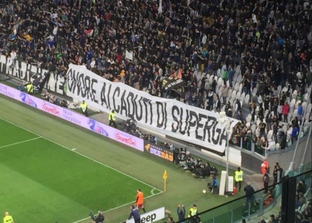 Gạt bỏ thù hận, CĐV Juventus có hành động đẹp trong Derby della Mole - Bóng Đá