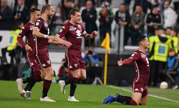 Hành động đẹp của CĐV Juventus ở Derby della Mole với Torino - Bóng Đá