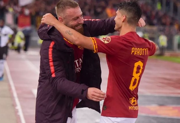 Romanista nghẹn ngào trong ngày từ biệt De Rossi - Bóng Đá