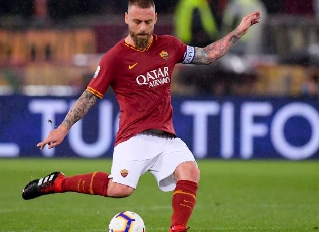 Romanista nghẹn ngào trong ngày từ biệt De Rossi - Bóng Đá