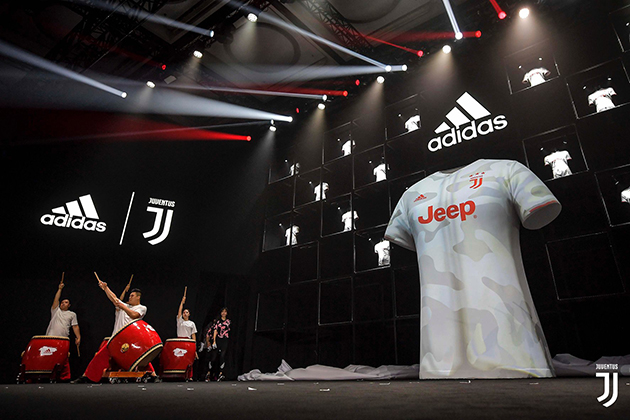 Ảnh: Juventus chính thức công bố áo đấu thứ 2 - Bóng Đá