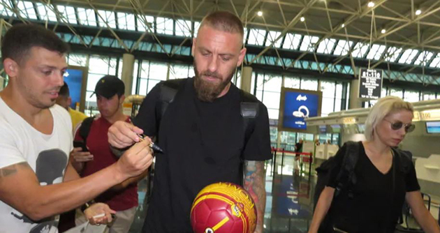 De Rossi on his way to Argentina: 'I am very excited' - Bóng Đá
