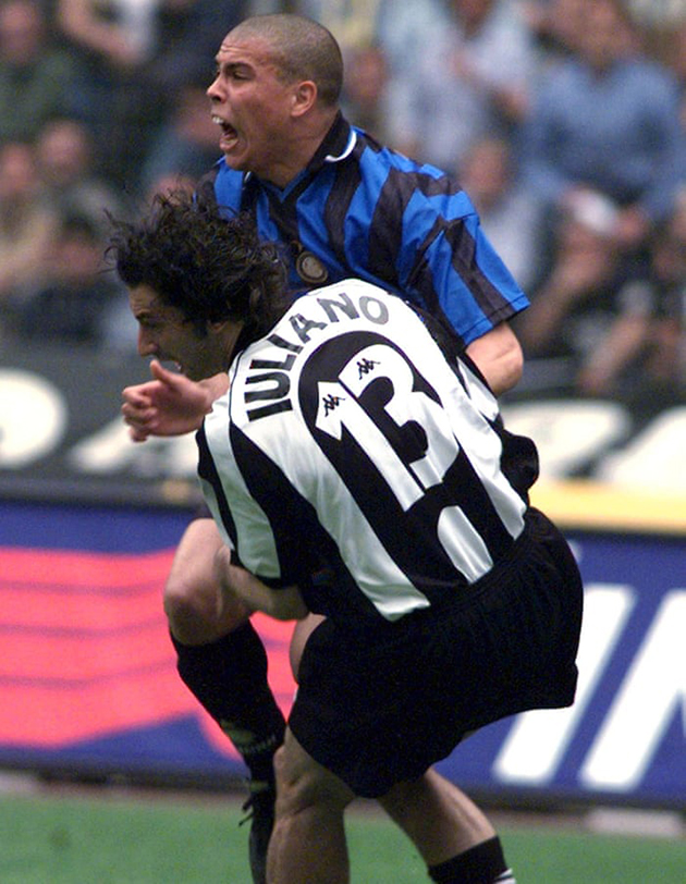 Bị ăn gạch, Danilo 'liều lĩnh' làm một việc khó tin ở Juventus - Bóng Đá