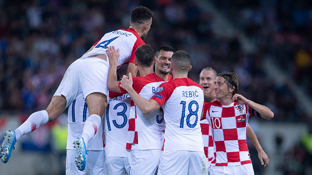 Đại thắng 'Derby Đông Âu', Á quân World Cup thị uy sức mạnh (ảnh trận Croatia - Slovakia - Bóng Đá