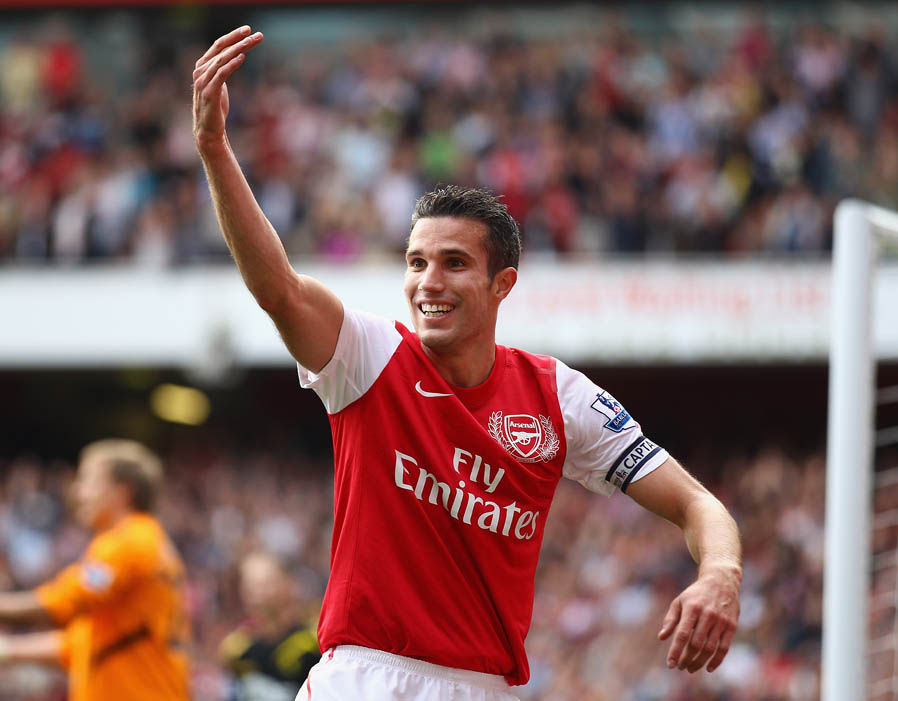 Ảnh bài viết 5 cầu thủ từng khoác áo Arsenal và Man Utd: "Kẻ Judas" Van Persie