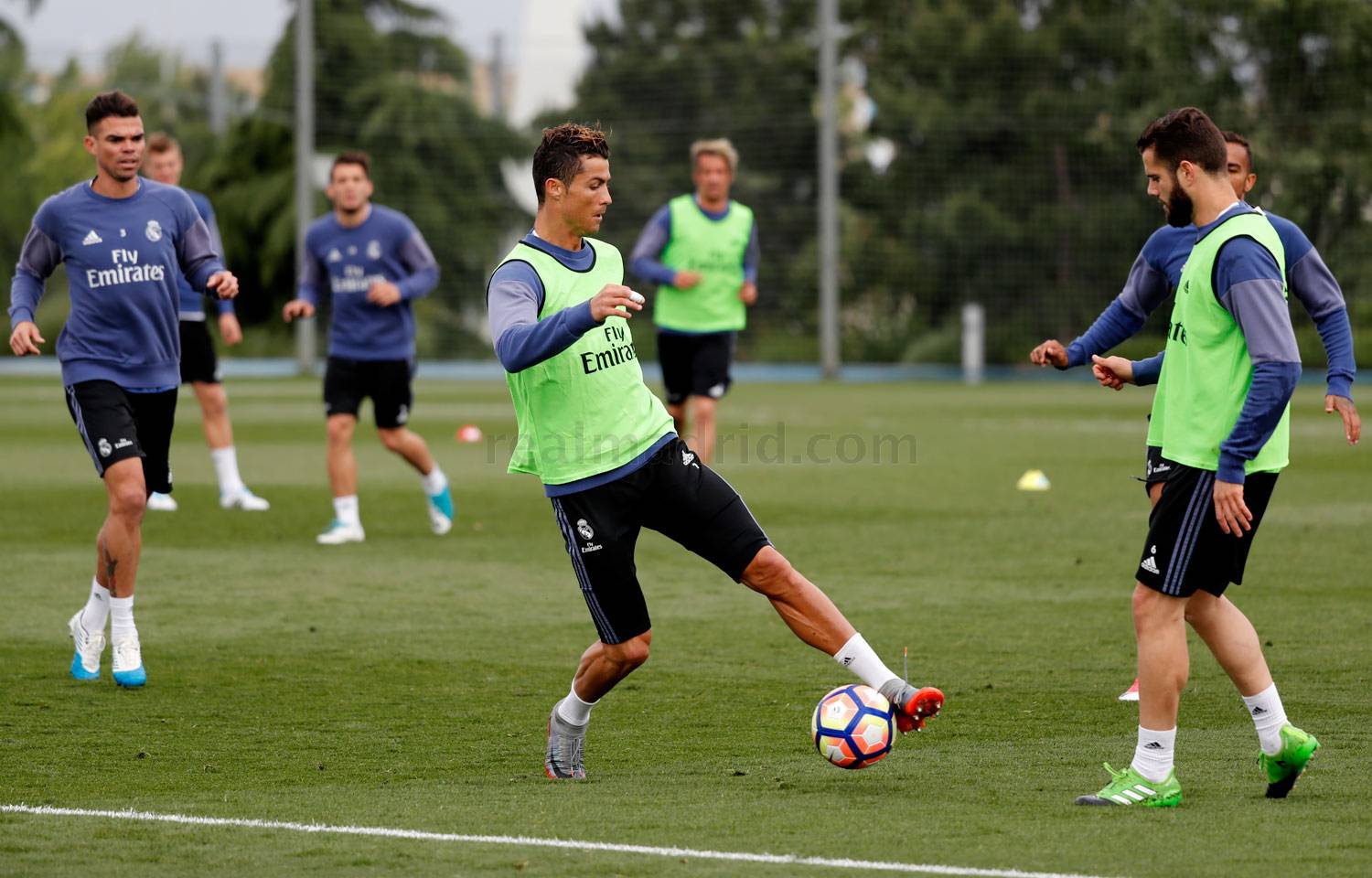 Ảnh bài viết Real 'rèn quân' chuẩn bị phục hận Sevilla