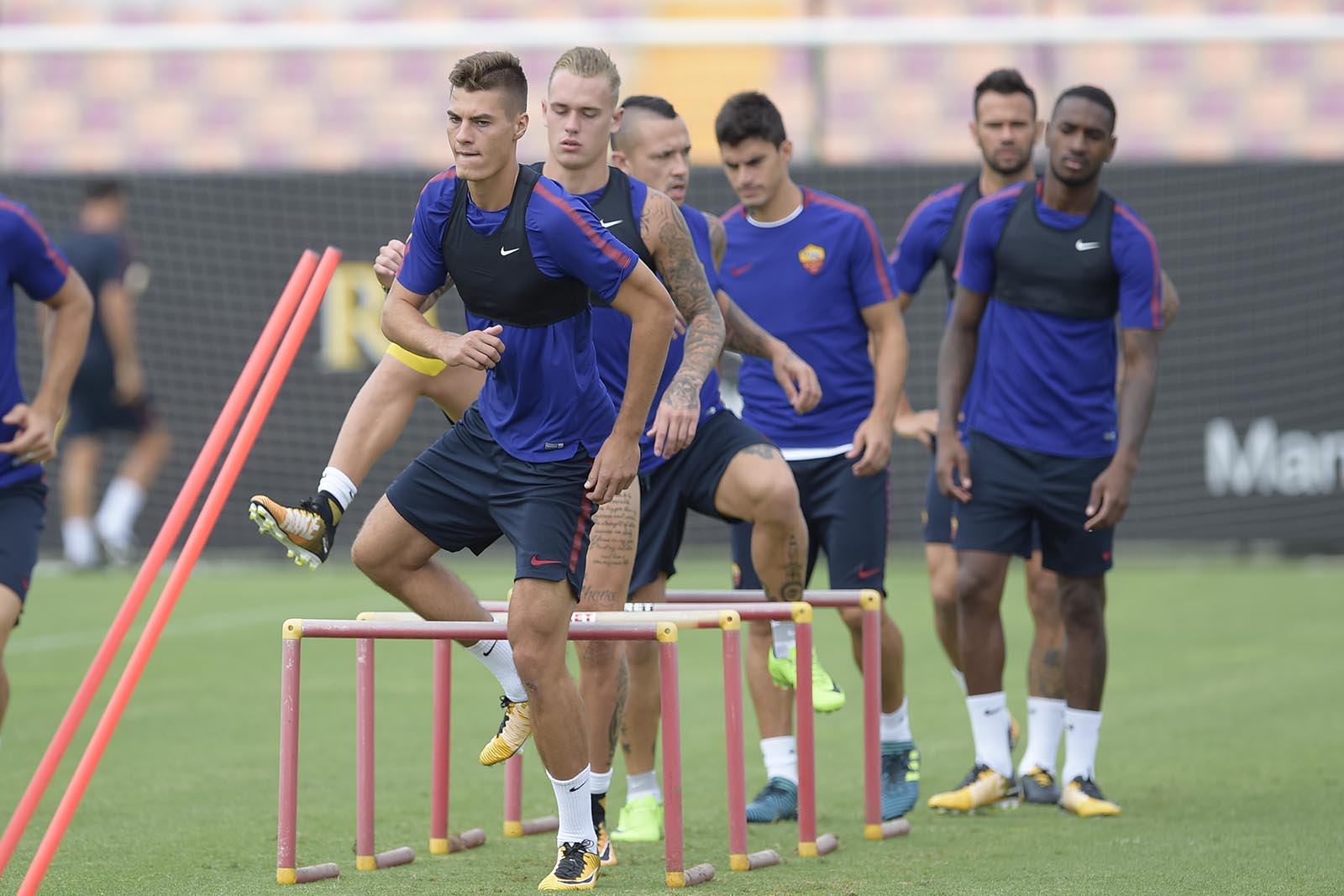 AS Roma tập luyện - Bóng Đá