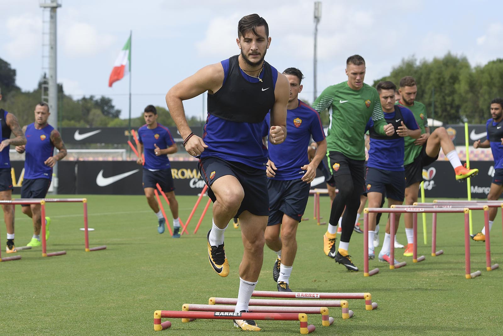 AS Roma tập luyện - Bóng Đá