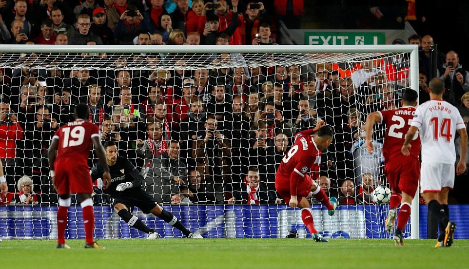 Firmino đá hỏng phạt đền, Liverpool chia điểm đáng tiếc trên sân nhà