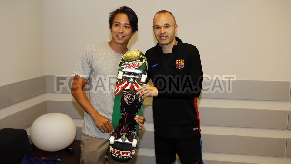 Sean Malto  đến thăm đại bản doanh của Barca - Bóng Đá