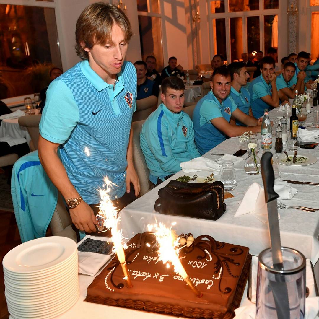 Ảnh bài viết Modric kỷ niệm 100 trận trong màu áo ĐTQG