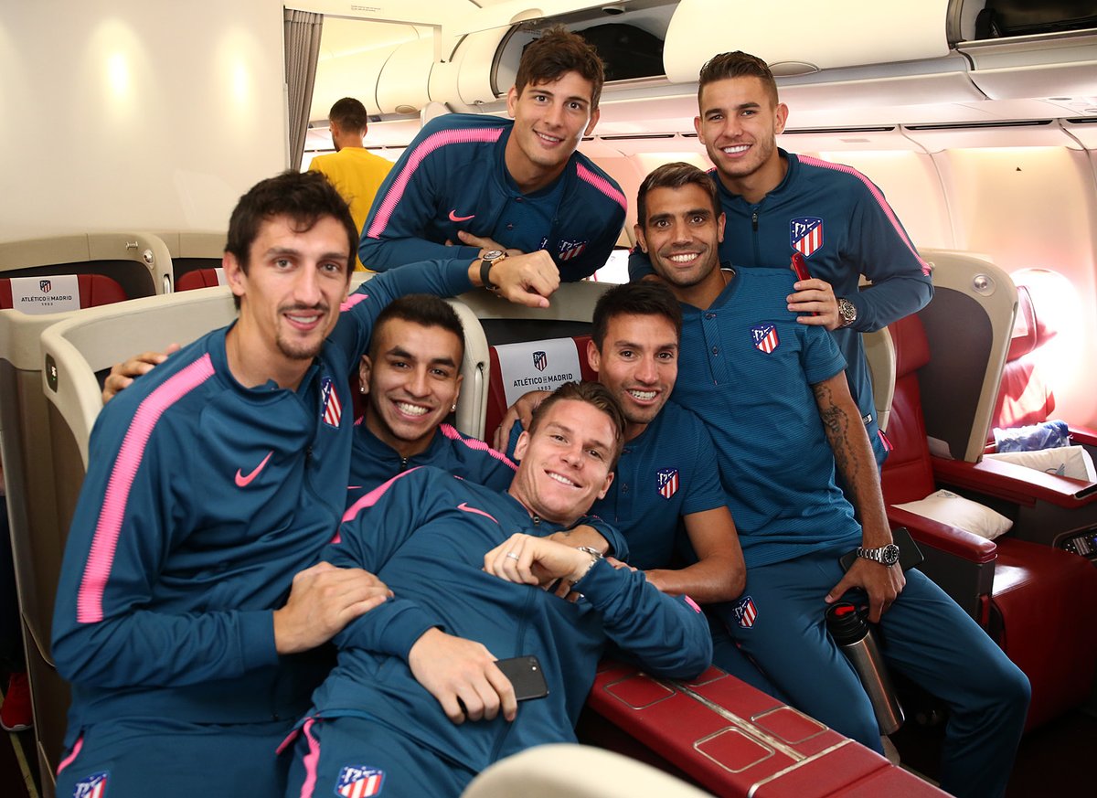 Dàn sao Atletico lên đường đến Baku - Bóng Đá