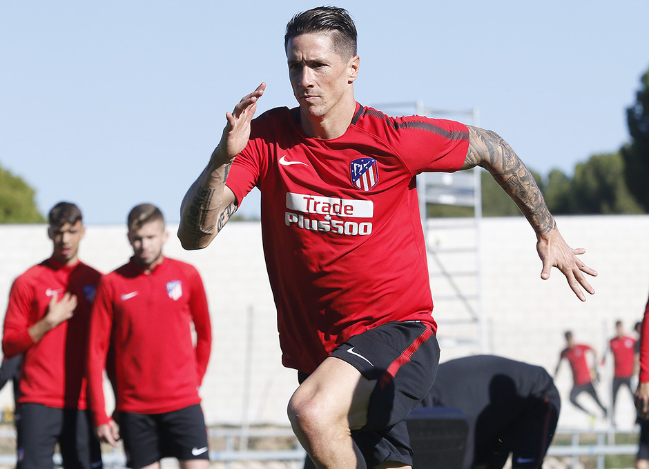 Ảnh bài viết Torres nỗ lực tập luyện, sẵn sàng cho Champions League