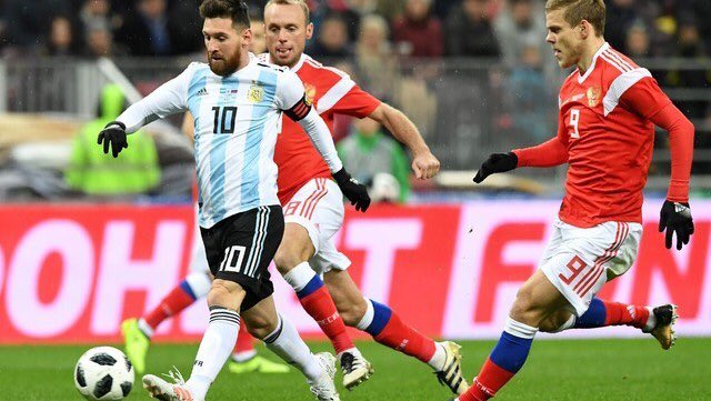 Kun Aguero nổ súng, Argentina nhọc nhằn đánh bại chủ nhà World Cup 2018 - Bóng Đá