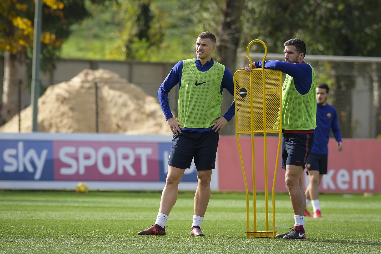 AS Roma tập luyện - Bóng Đá