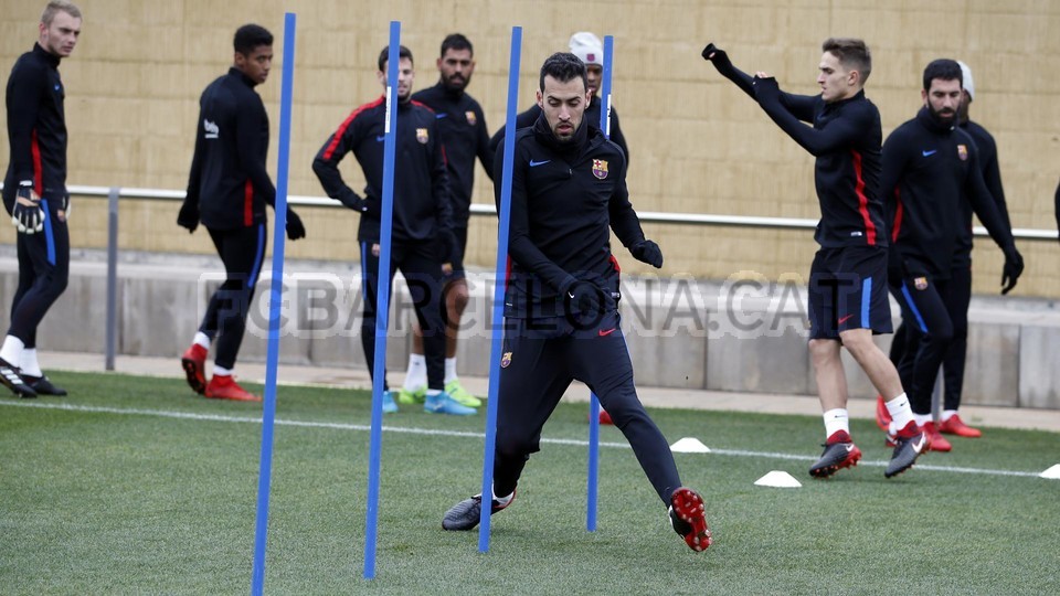 barca tập luyện - Bóng Đá