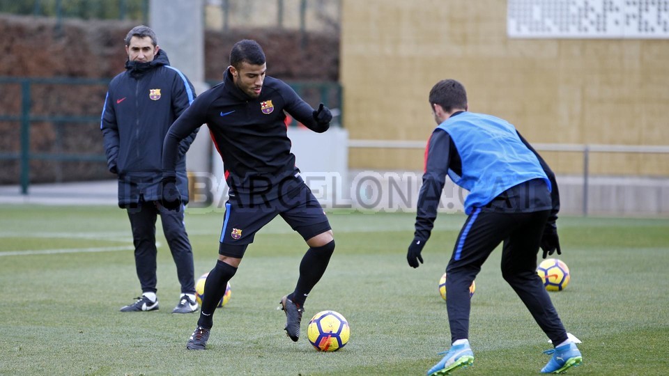 barca tập luyện - Bóng Đá