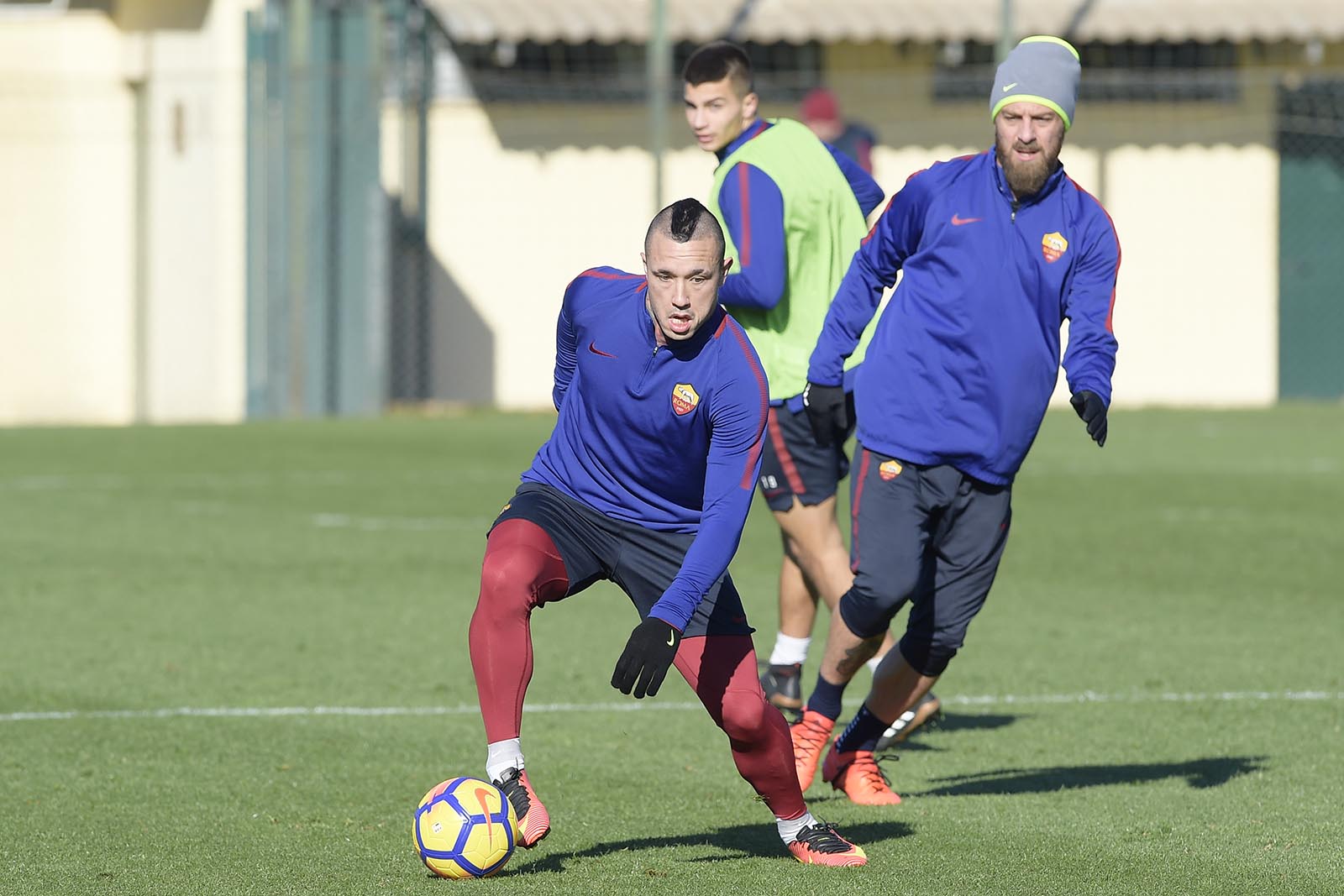 Ảnh bài viết Nainggolan miệt mài tập luyện trước đại chiến với Juventus