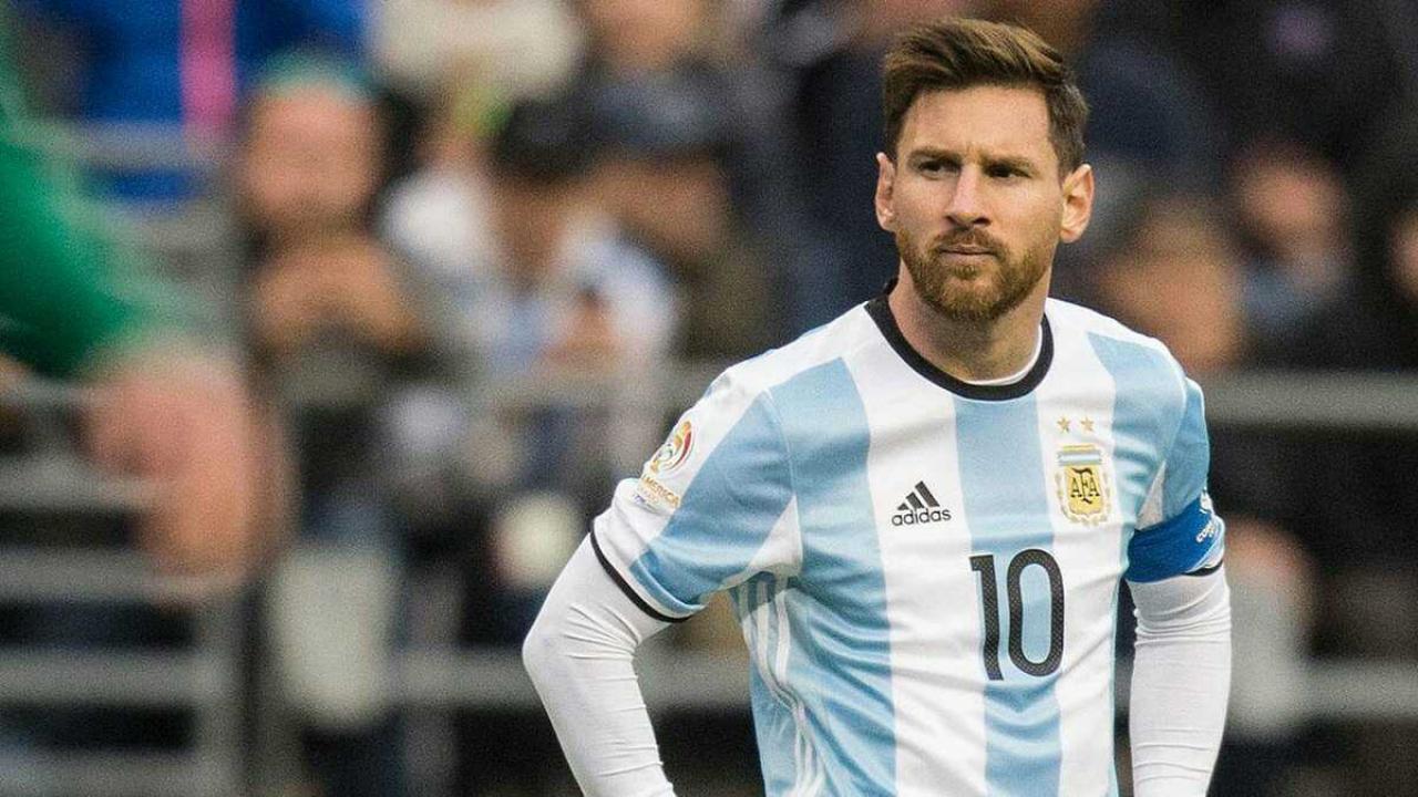 Messi tiếp tục vắng mặt trong màu áo ĐTQG - Bóng Đá