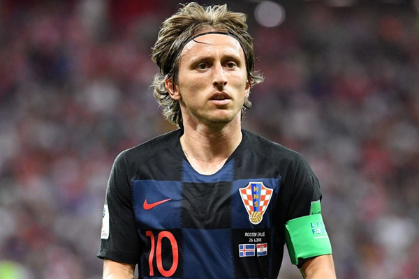 Luka Modric gia hạn hợp đồng - Bóng Đá