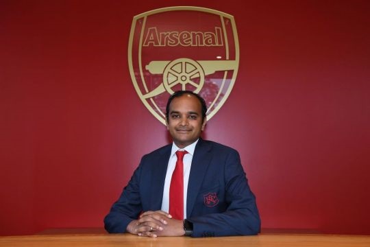 Giám đốc Arsenal tiết lộ về ngân sách của CLB - Bóng Đá